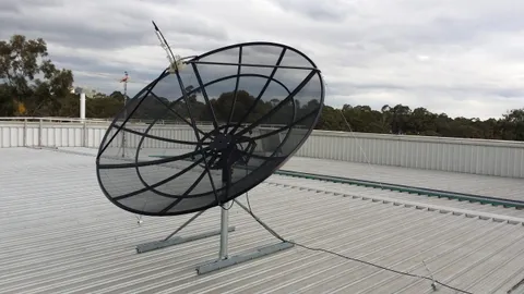 HIMAWARIcast Antenna and Display System